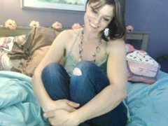 AFlirtyLittleFoxxx - female with black hair and  big tits webcam at ImLive