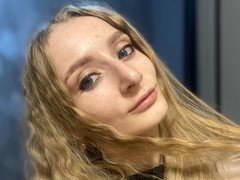 AgathaPlay - female webcam at ImLive