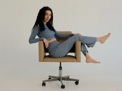 AidaXMoonx from ImLive