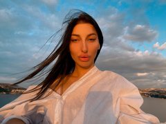 AidaXMoonx - female with black hair webcam at ImLive