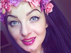 AishaLe - female with brown hair and  big tits webcam at ImLive