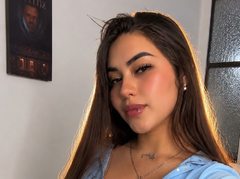 Alannaboom69 from ImLive