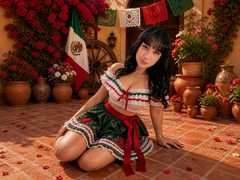 AlaraRouse - female with black hair webcam at ImLive