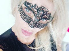 Marmelladkaa - blond female webcam at xLoveCam