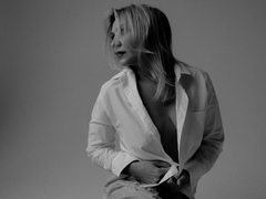 Marmelladkaa - blond female webcam at xLoveCam
