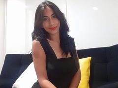 Alexa_Wels - female with black hair and  big tits webcam at ImLive