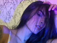 Alexxahot29cm - shemale with black hair webcam at ImLive