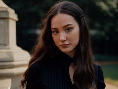 AliceJul - female with black hair and  small tits webcam at ImLive