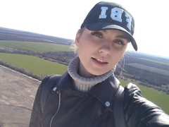 AliceLaLoona - blond female webcam at ImLive