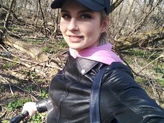 AliceLaLoona - blond female webcam at ImLive