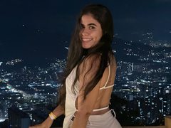 AliciaTorres - female with black hair and  big tits webcam at ImLive