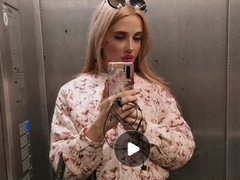 Titanna - blond female webcam at xLoveCam