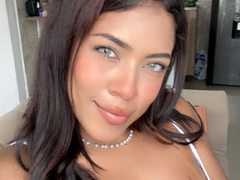 AllisonFierce - female with red hair and  big tits webcam at LiveJasmin