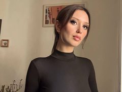 Alissa0064 - female webcam at ImLive
