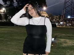 AlissonEsmit - female with brown hair and  big tits webcam at LiveJasmin