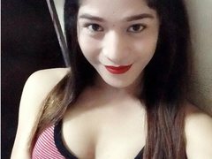 AlluringKlarisa - female with black hair and  small tits webcam at ImLive