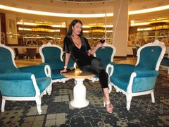 allusik from LiveJasmin