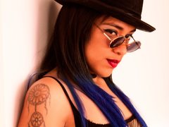 alejandramarin69 - female with black hair webcam at ImLive