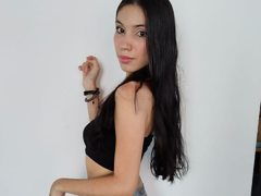 alejasquirt - female with brown hair webcam at ImLive