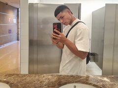 alexander_Cr - male webcam at ImLive