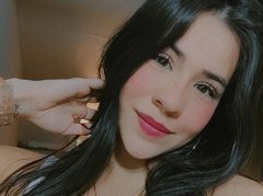 Amaia_Cooper - female with black hair webcam at ImLive