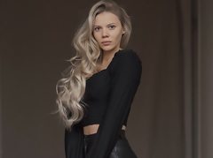 AmandaFresh from ImLive