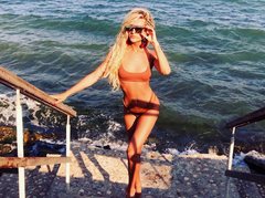 Amazing18TS - shemale with black hair webcam at ImLive