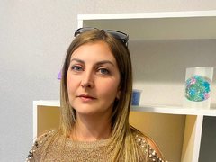 Amelia_Black - female with brown hair and  big tits webcam at ImLive