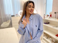 AmelieWess from ImLive