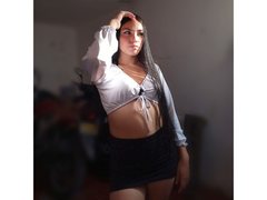 Ammy199 - female webcam at ImLive