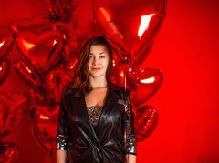 AnaHemsworth - female with brown hair webcam at LiveJasmin