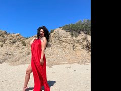 AnaliaCurlyy - female with brown hair and  big tits webcam at ImLive