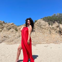 AnaliaCurlyy - female with brown hair and  big tits webcam at ImLive