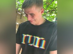 AndrewNutty - male webcam at ImLive