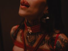 AndyInk - female with black hair webcam at LiveJasmin