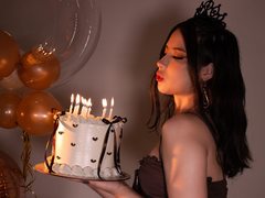 AngelaWard - female with black hair webcam at ImLive