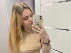 AnitaVine - blond female with  small tits webcam at xLoveCam