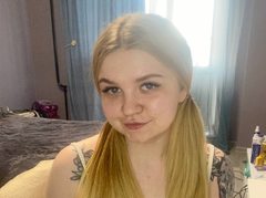 AnitaVine from xLoveCam