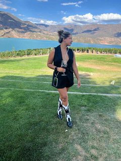 AnnaLee - female with brown hair webcam at ImLive