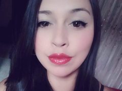 AnnieMary - female webcam at ImLive