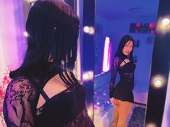 Antonella_Naugthy - female with black hair webcam at ImLive