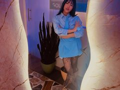 Antonella_Naugthy - female with black hair webcam at ImLive