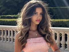 AntoniaSquirt - female with black hair webcam at ImLive