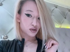 AnyaGlowX - blond female webcam at ImLive