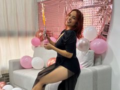 anarou - female with red hair webcam at ImLive