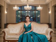 angela18 - blond female with  big tits webcam at ImLive