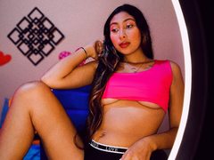 angeldreams155 - female with black hair and  small tits webcam at ImLive