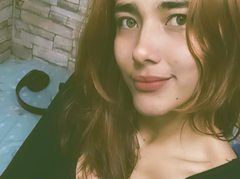 annaknight from ImLive