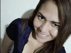 AomeZakurak - female with black hair webcam at ImLive