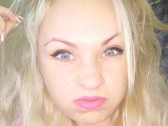 apetitecutie - female with black hair and  small tits webcam at ImLive